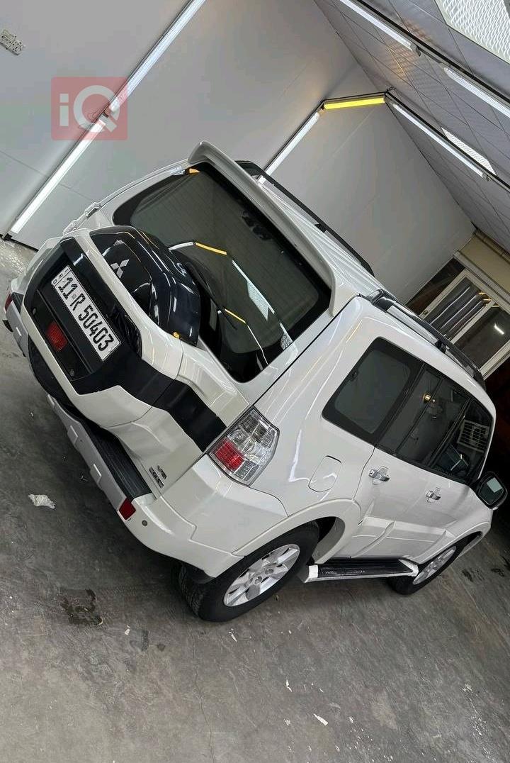 ميتسوبيشي باجيرو